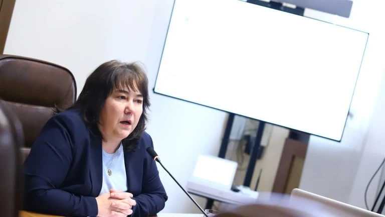 Велкова: Новата ни цел за влизане в еврозоната е 1 юли 2024 г.