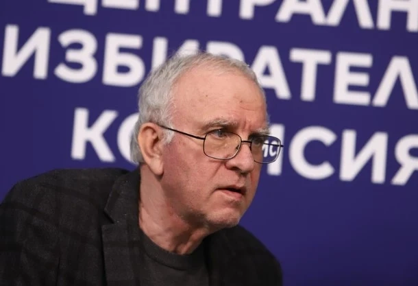 Цветозар Томов подаде оставка като говорител на ЦИК