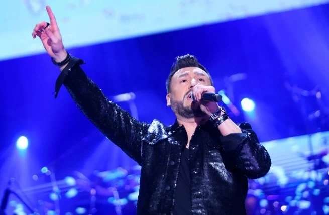Любо Киров тръгва на турне през август