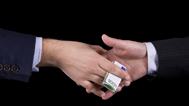 В Румъния плащат най-много подкупи за здраве