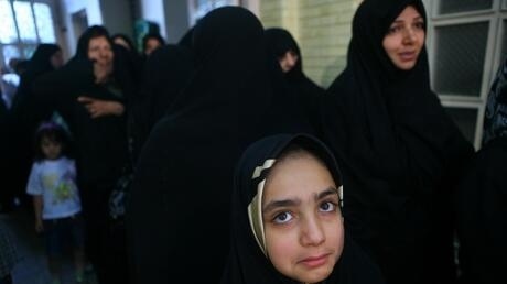 Стотици ирански момичета обгазени в различни училища  