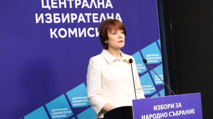 Кандидатите за депутати са 5621, част от тях са регистрирани в две листи