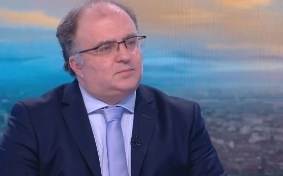 Министър Тодоров: Нямам основания да накажа директора на Народния театър. Артистите искат линч