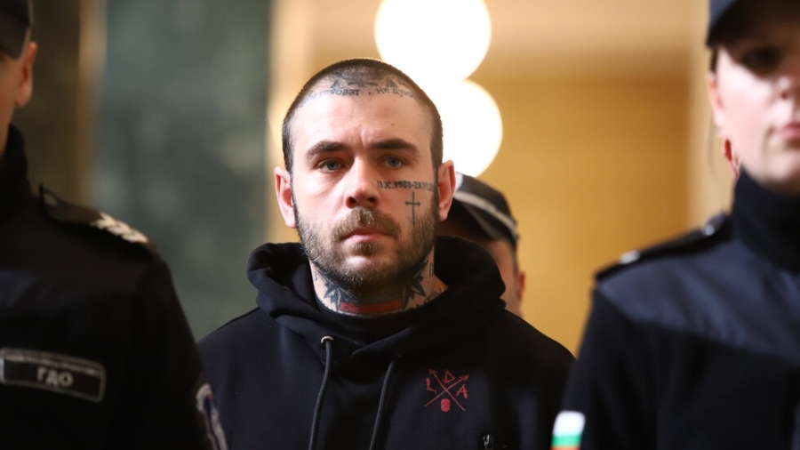 Майката на Семерджиев: Вечеря вкъщи, не сме усетили да взима дрога