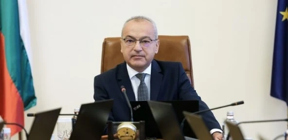 Гълъб Донев откри заседанието на МС с поздрав към жените