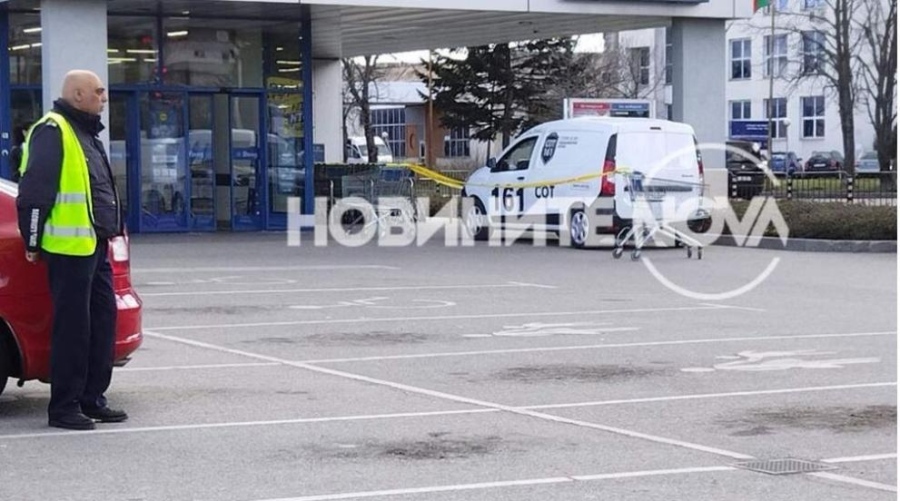 Обраха инкасо автомобил във Враца