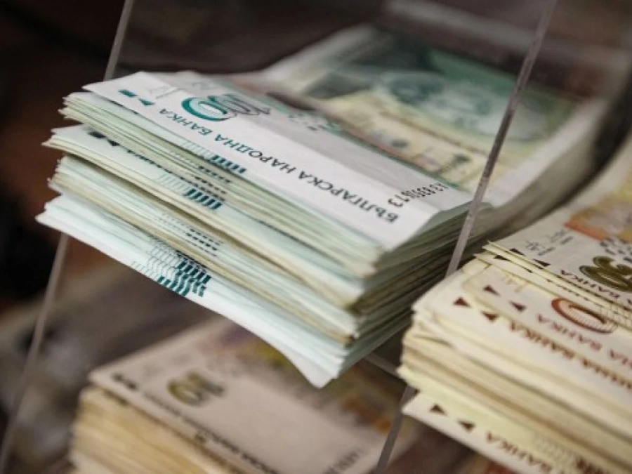 Преизчисляват пенсиите на близо 336 хил. работещи пенсионери у нас
