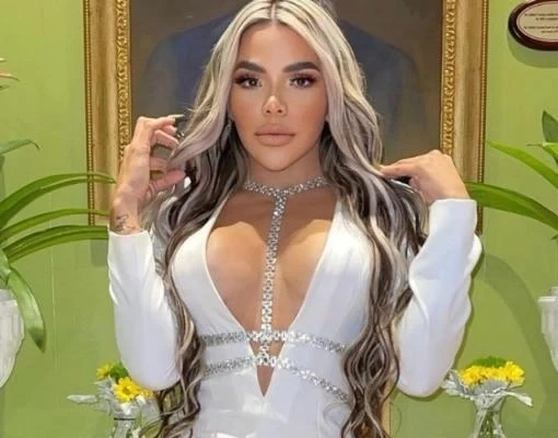 Звезда от OnlyFans стана кметица
