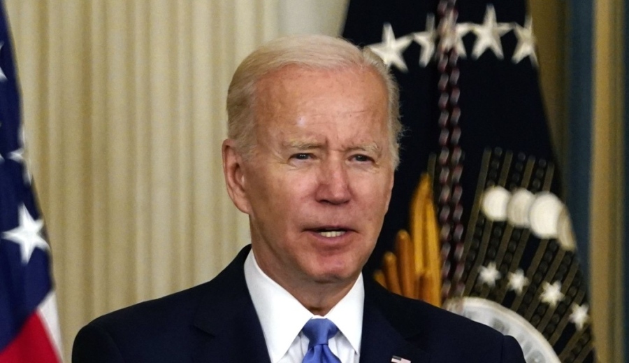 Рейтингът на Байдън потъва на фона нa банковата криза