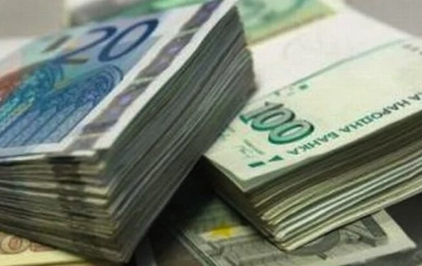 Жилищните кредити нарастват с 18%, потребителските – с 12,3%