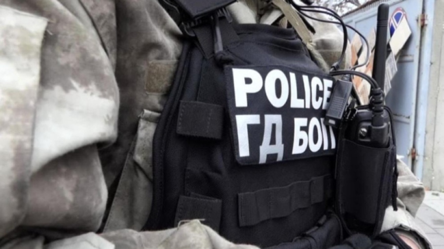 17-годишен ученик от София е изпратил част от имейлите с бомбените заплахи в училищата в страната