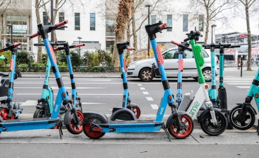 Париж забранява електрическите тротинетки