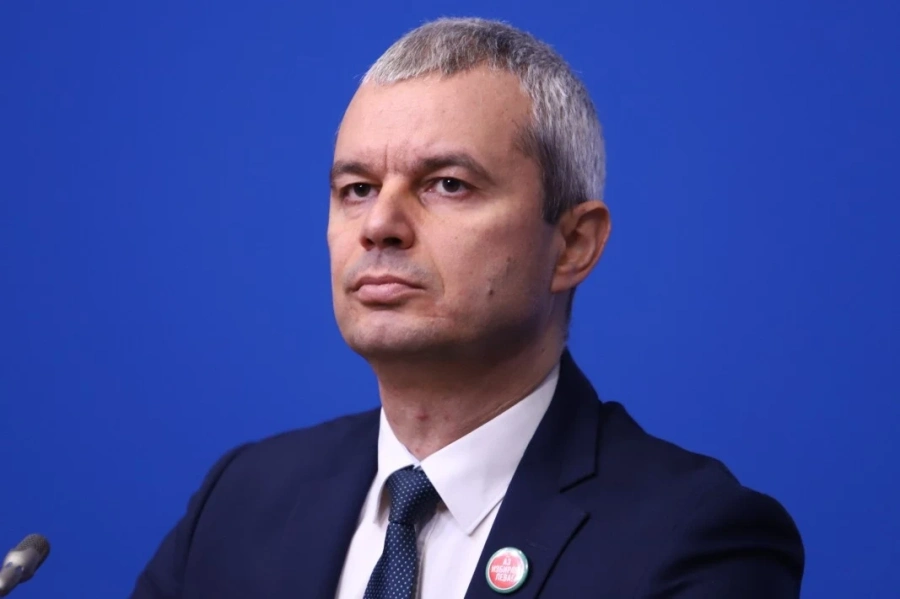 Костадинов е готов с проектокабинет, пак подхваща журналисти
