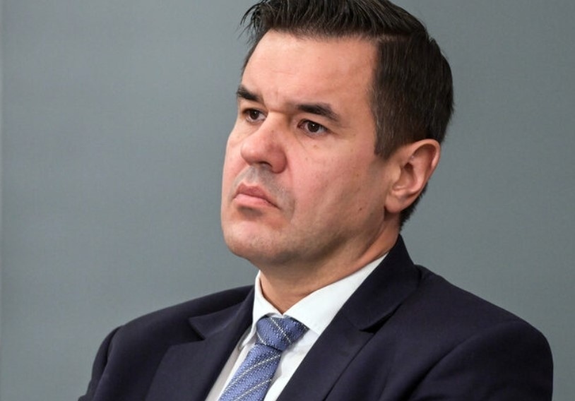 Министърът на икономиката: Искаме с минимална административна намеса да има поносими цени