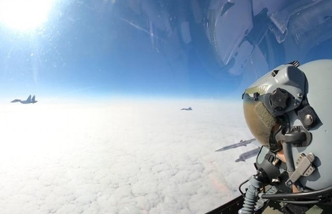 Румънски изтребители F-16 прехванаха руски Су-27