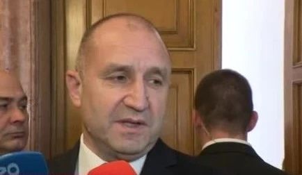 Радев: Разбирам болката на Пендаровски, но трябва да поеме към демократизирането на РСМ
