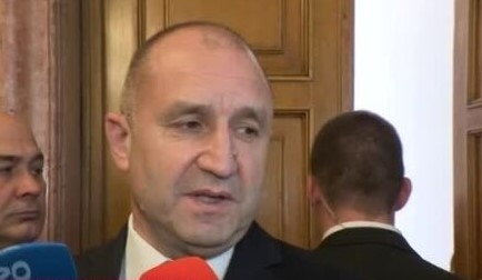 Радев: Разбирам болката на Пендаровски, но трябва да поеме към демократизирането на РСМ