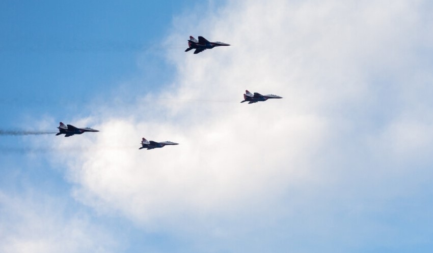 Словакия предаде на Украйна обещаните 13 изтребителя МиГ-29