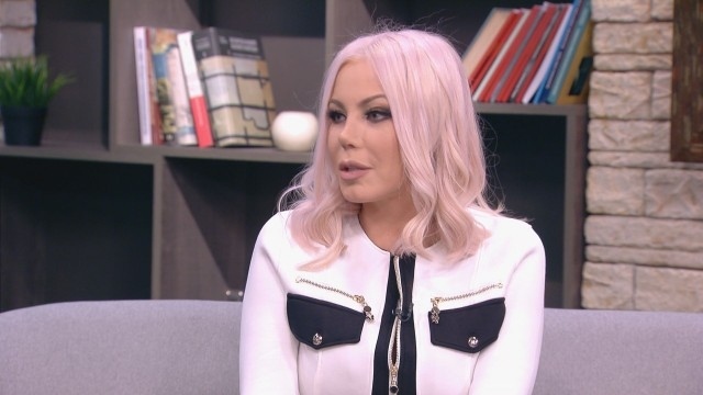 Противоречиви реакции на феновете на Камелия след обявяването на появата на бебето ѝ