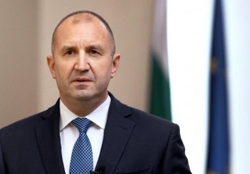 Президентът с първи кръг на консултации в петък