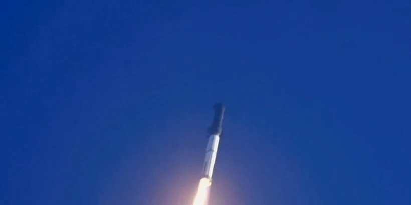 Мегаракетата на SpaceX се взриви минути след изстрелването