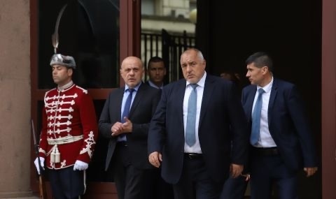 Какъв коз дадоха ГЕРБ и ПП-ДБ в ръцете на останалите партии