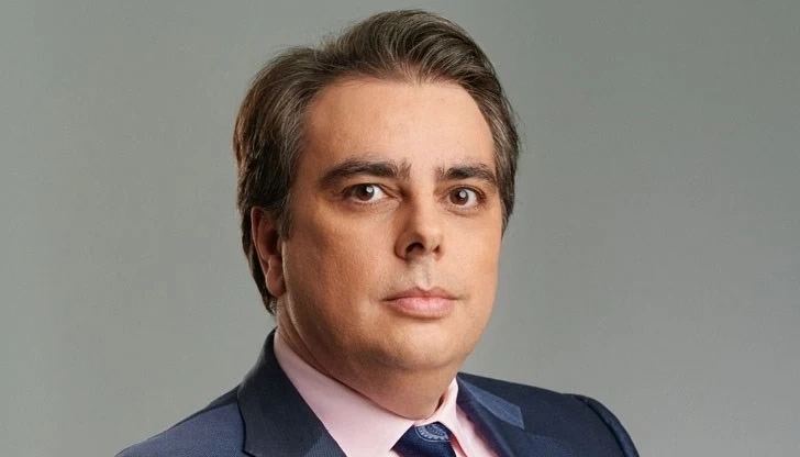 Асен Василев: Има поне две големи грешки в план-сметката на кабинета