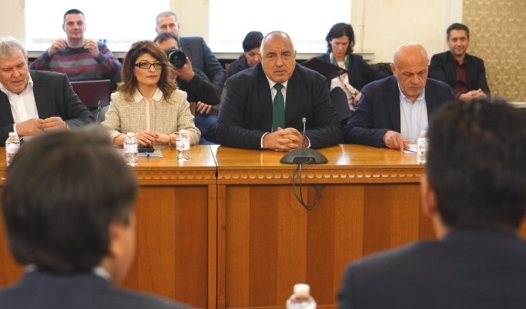 След лидерската среща: ГЕРБ-СДС и ПП-ДБ обмислят обща работа върху управленска програма