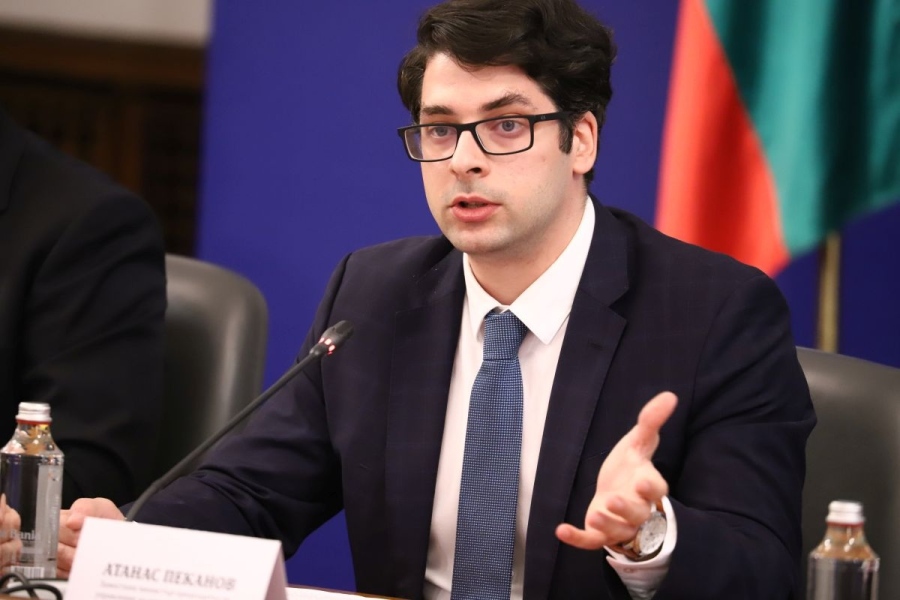 Атанас Пеканов отговори на Асен Василев за грешките в бюджета