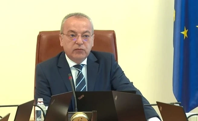 Гълъб Донев: Споделяме убеждението за дефицит до 3%, НС да търси решение