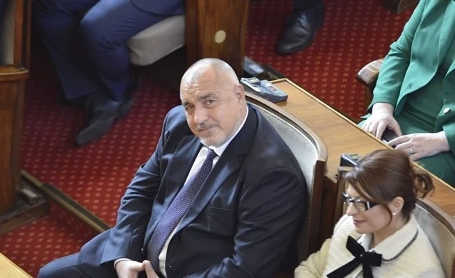 ПП и ДБ: Как да са с Бойко Борисов, без да са с него