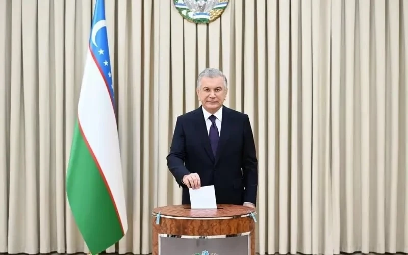 Президентът на Узбекистан нулира мандатите си, за да има още два