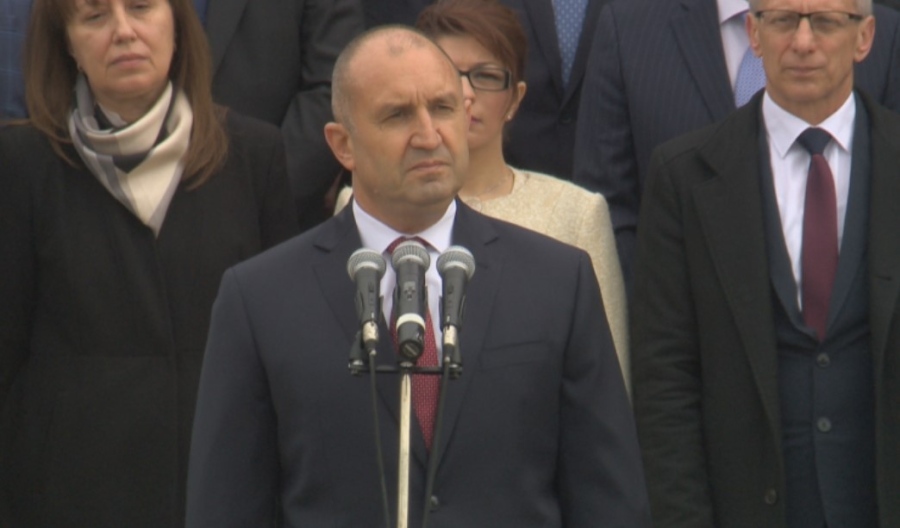 Радев: Политическият елит дълго пренебрегваше рисковете за сигурността на страната