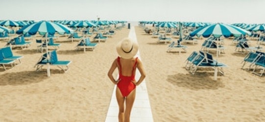 Приложение помага на туристите предварително да си запазват чадър и шезлонг на плажа