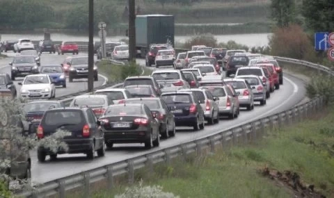 Очаква се засилен трафик в последния почивен ден