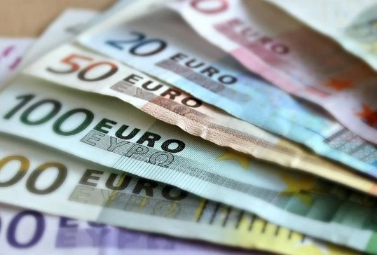 Министерство на финансите: До месец ще бъде готов закон за приемане на еврото