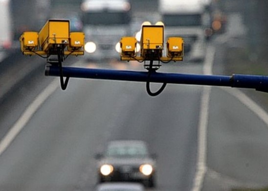 Фандъкова: Столичната община е готова да купи и да дари на Пътна полиция камери