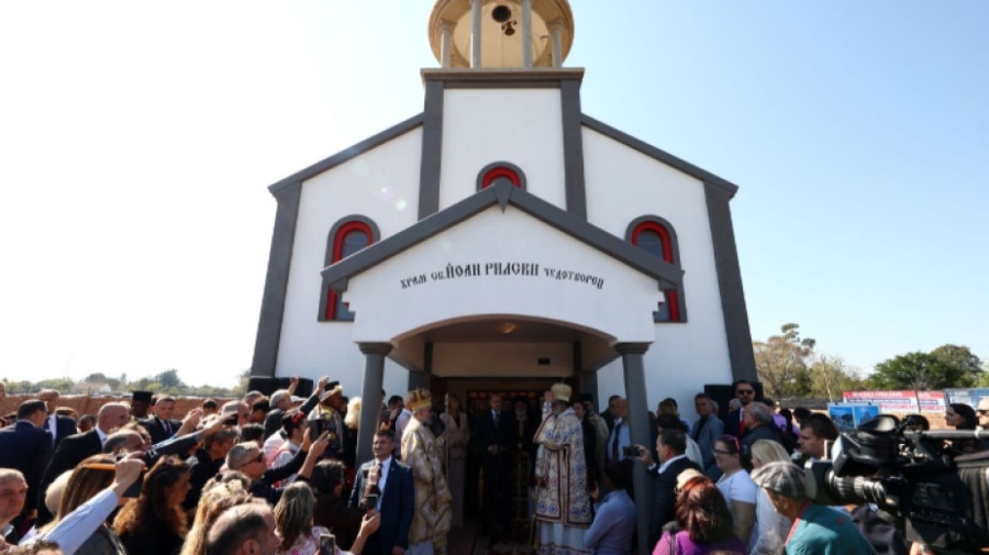 Първия български православен храм в Африка бе осветен в присъствието на президента Радев