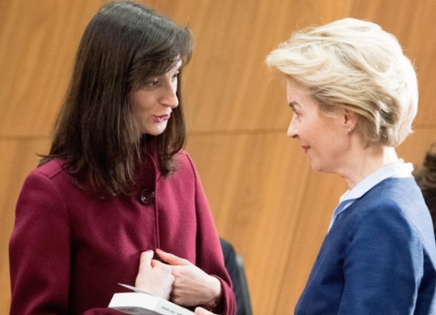 Мария Габриел вече не е еврокомисар, Урсула фон дер Лайен прие оставката ѝ