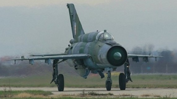 В понеделник Румъния официално изтегли от експлоатация флота си от МиГ-21 -