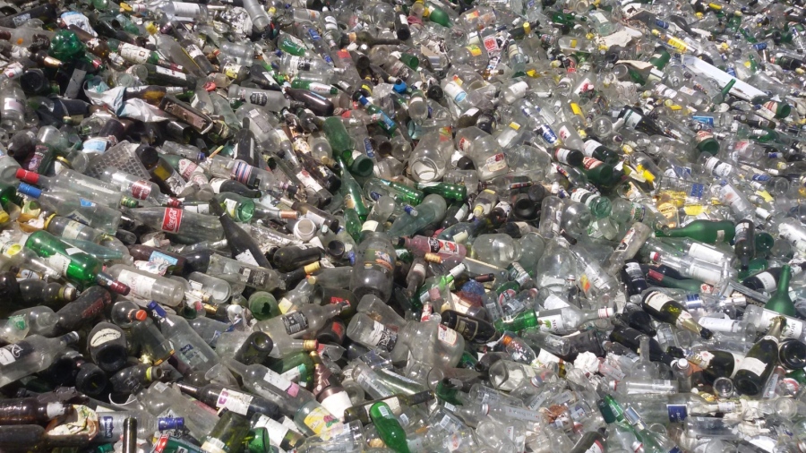 Два квартала в Перник на протест срещу незаконно сметище, заплашват да блокират пътища