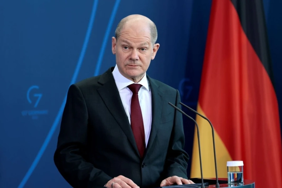 Олаф Шолц е готов да възобнови контактите си с Путин, при подходящ момент