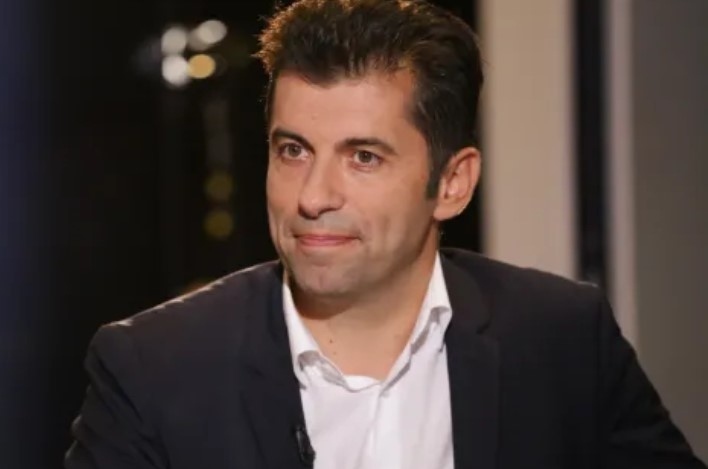 Петков след изтеклия запис: Мария Габриел е пример за смелостта и способностите на дамите в политиката