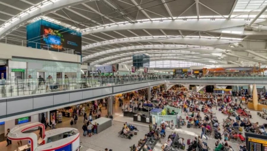 Заради технически проблем: Големи закъснения на летищата във Великобритания