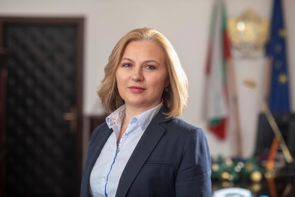 Надежда Йорданова: Днес отговорността на парламентарните партии стана още по-голяма