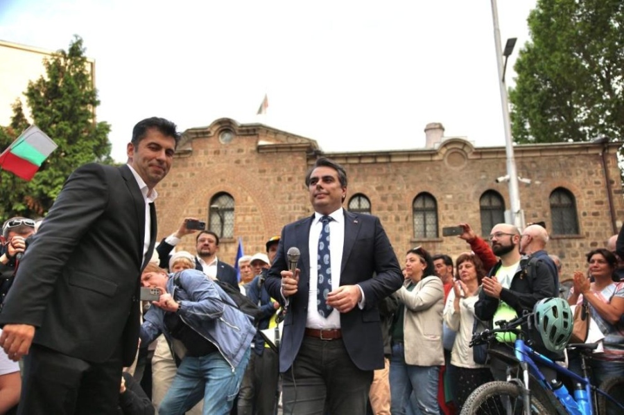 Кирил Петков пред президентството: Протестиращите са гарант, че ще имаме европейско правителство