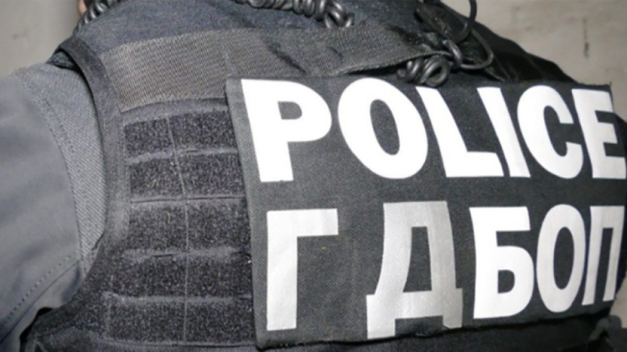 Задържаха Кристиян Христов преди пресконференция по казуса Осемте джуджета