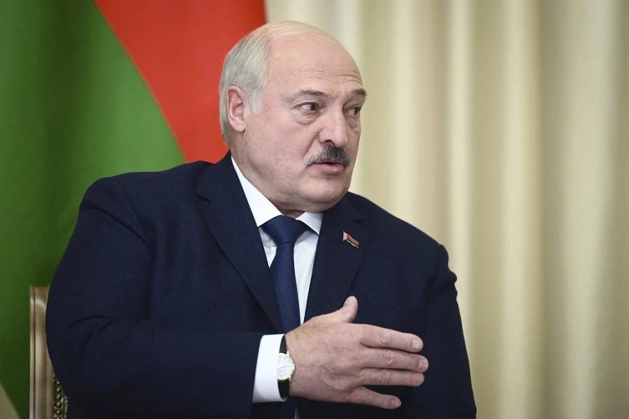 Самолети на ФСБ летят до Минск, появиха се слухове, че Лукашенко е починал 
