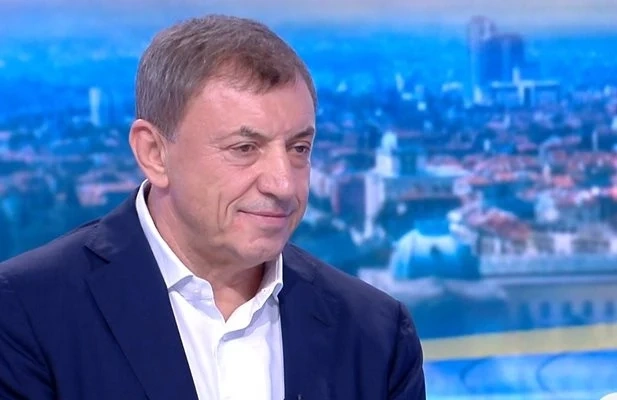 Алексей Петров отрича да има роля в съставянето на кабинета
