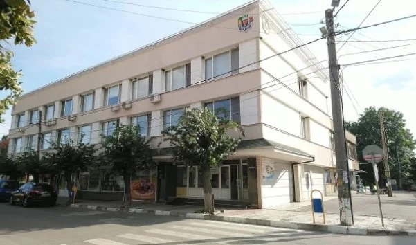 Кметът и заместник-кметът на Сунгурларе са обвинени в корупция